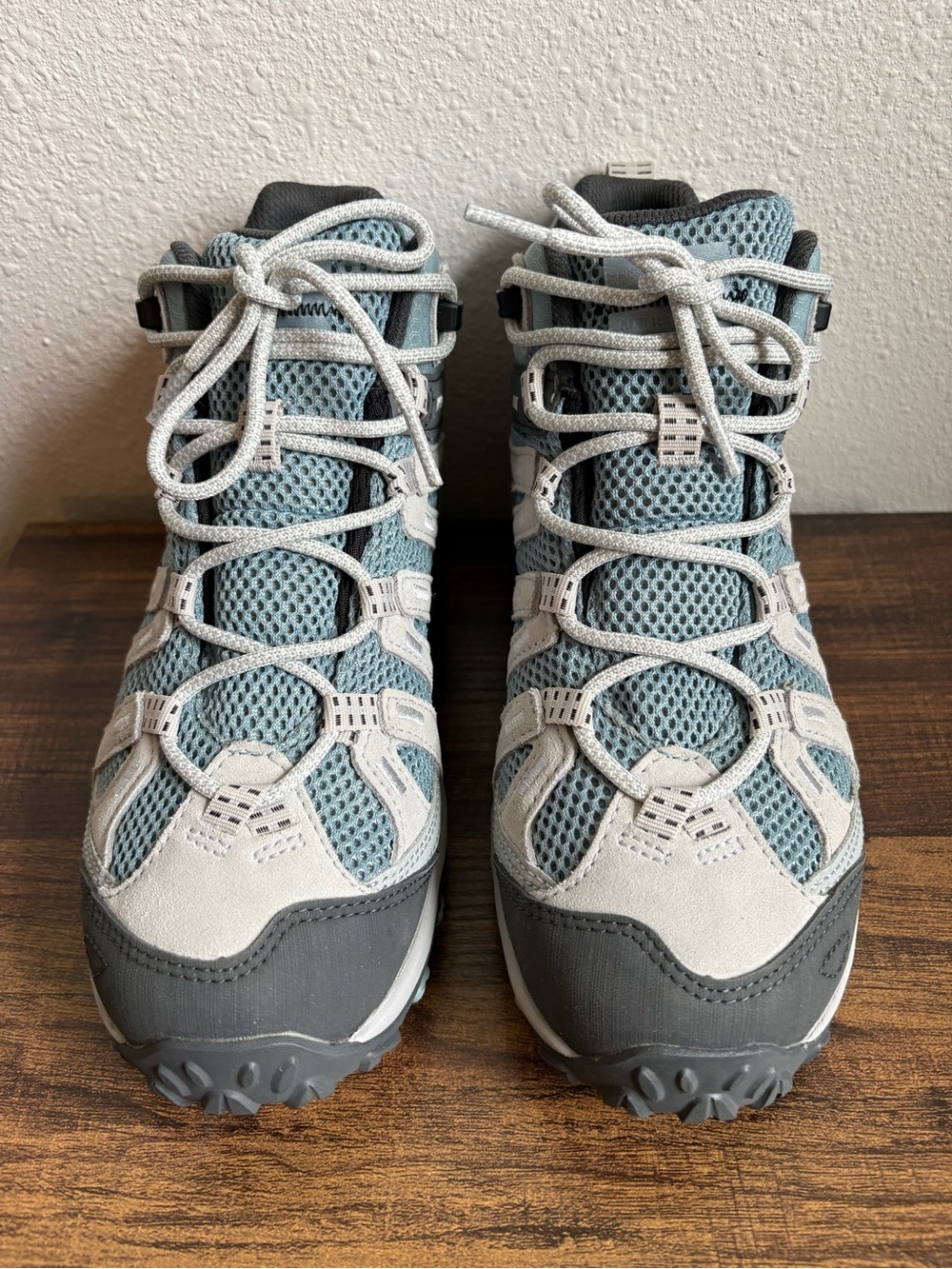 Merrell Women's Alverstone 2 Mid Waterproof Hiking Boots - Picture 3 of 6